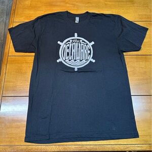 American Apparel Black Tee with Delaware River Philadelphia Graphic